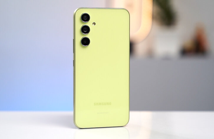 Samsung Galaxy A54 5G design